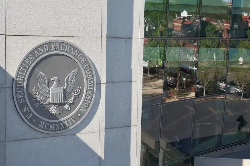 Top SEC Anti-Crypto Lawyer Joins Pro-Crypto Firm: Ladan Stewart's Transition