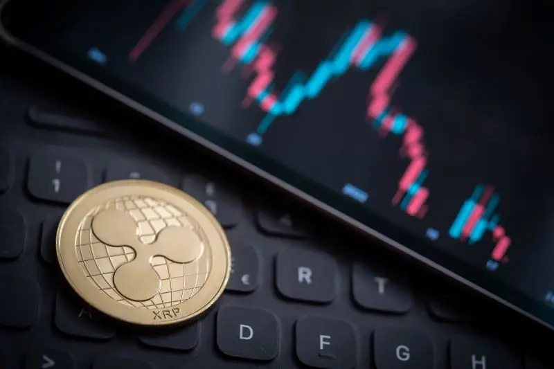 XRP Bullish Outlook: Experts Eyeing Potential Recovery in 2024