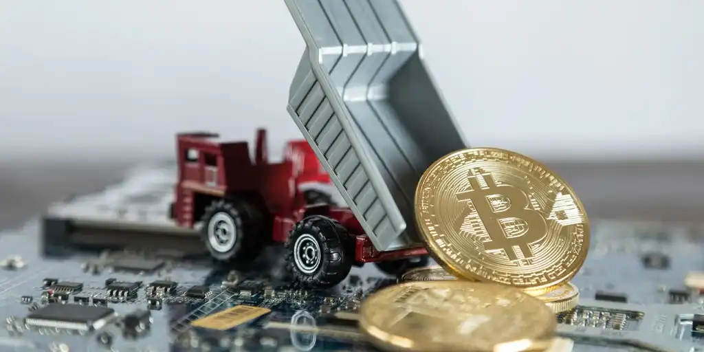 Bitcoin Mining Companies Poised for Profitability Post-Halving | Decrypt